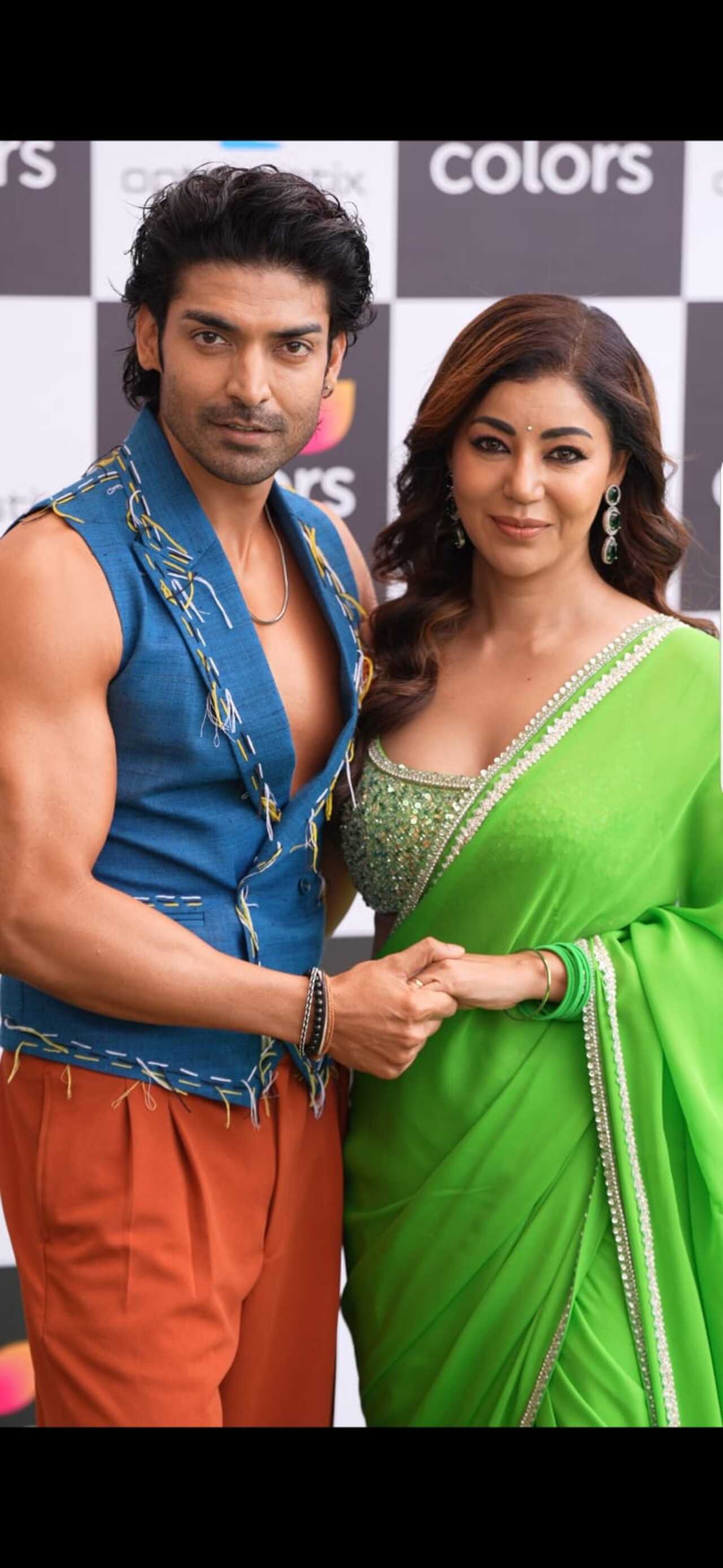 Couple Gurmeet Choudhary and Debina bought the colours with their outfits  at the shoot of Celebrity Masterchef (Pic/ Yogen Shah)
